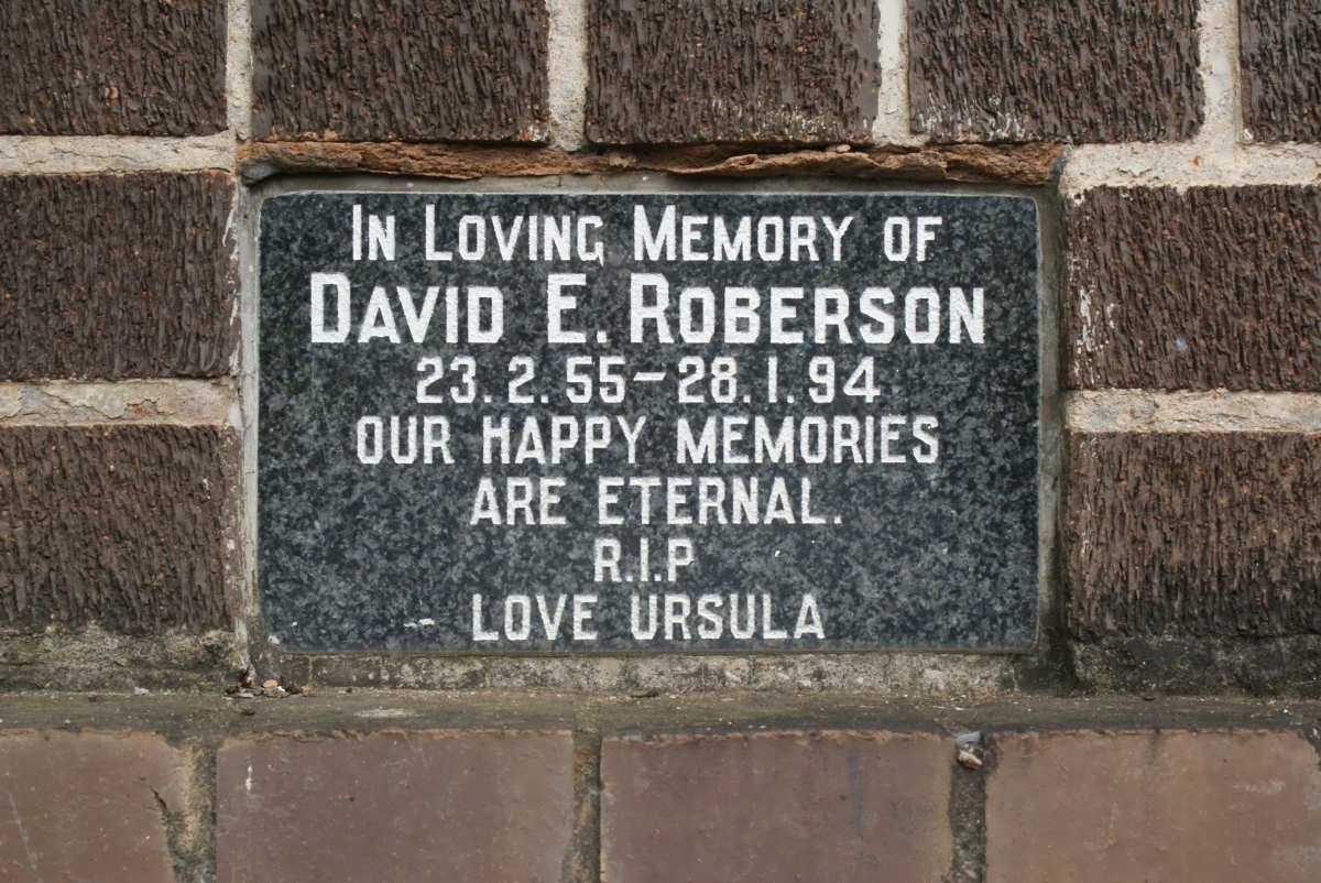 ROBERSON David E. 1955-1994