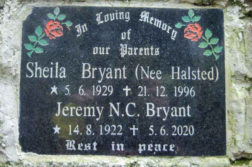 BRYANT Jeremy N.C. 1922-2020 &amp; Sheila HALSTEAD 1929-1996