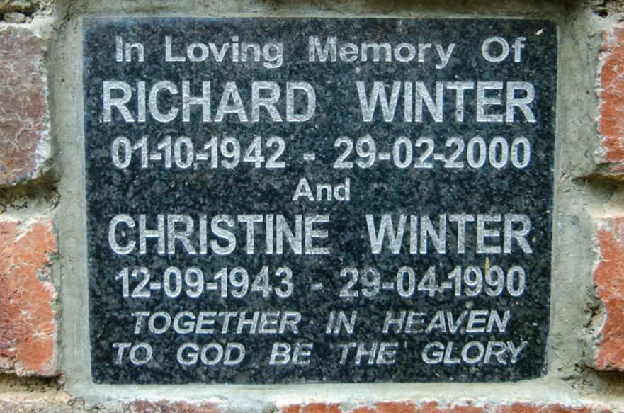 WINTER Richard 1942-2000 &amp; Christine 1943-1990