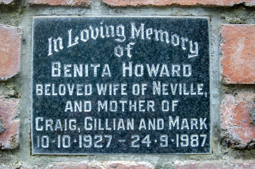 HOWARD Benita 1927-1987