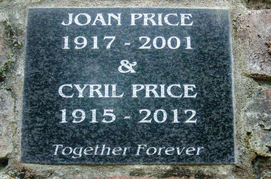 PRICE Cyril 1915-2012 &amp; Joan 1917-2001