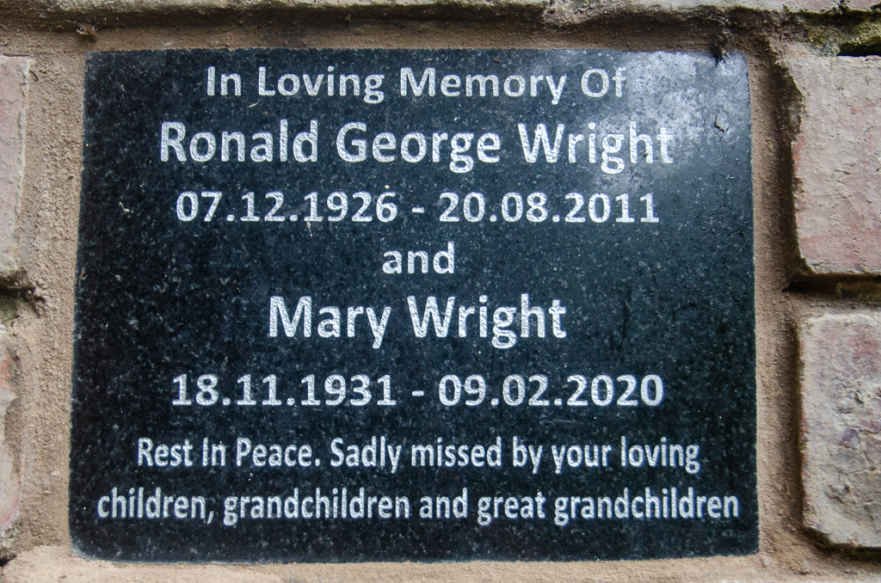 WRIGHT Ronald George 1926-2011 &amp; Mary 1931-2020