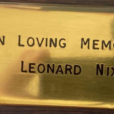 NIXON Leonard