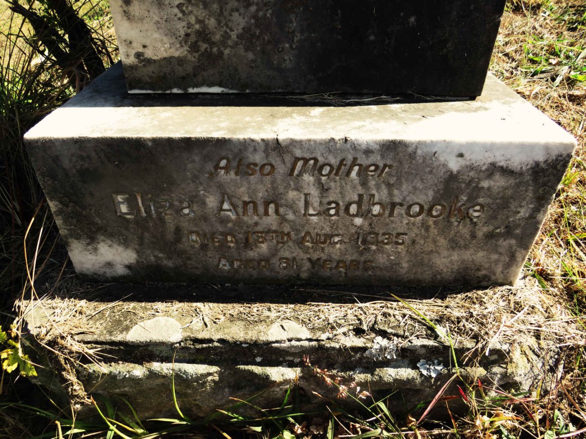 LADBROOKE Robert James & Eliza Ann -1935 :: LADBROOKE Violet Jessie :: LADBROOKE William Arthur _2