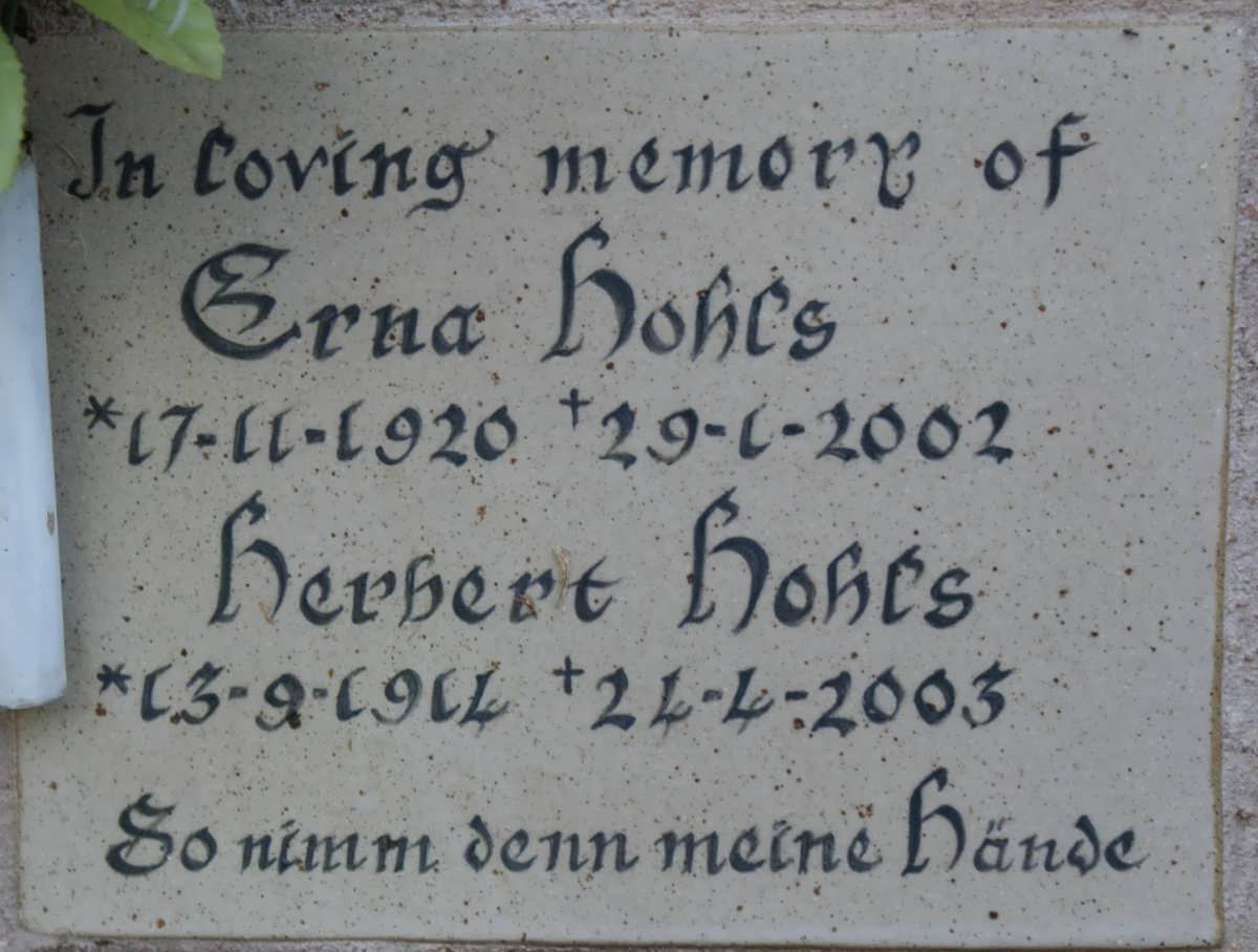 HOHLS Herbert 1914-2003 &amp; Erna 1920-2002