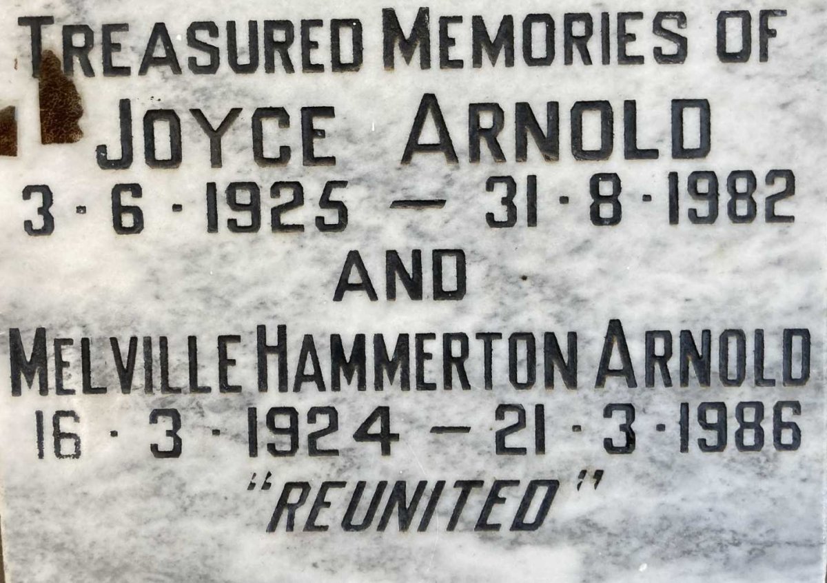 ARNOLD Melville Hammerton 1924-1986 & Joyce 1925-1982