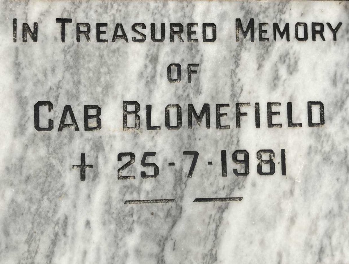 BLOMEFIELD Cab -1981