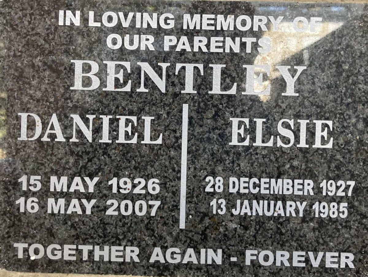 BENTLEY Daniel 1926-2007 & Elsie 1927-1985