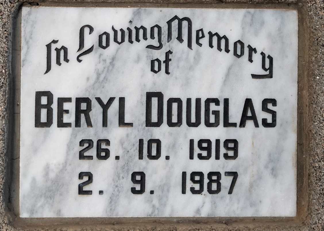 DOUGLAS Beryl 1919-1987
