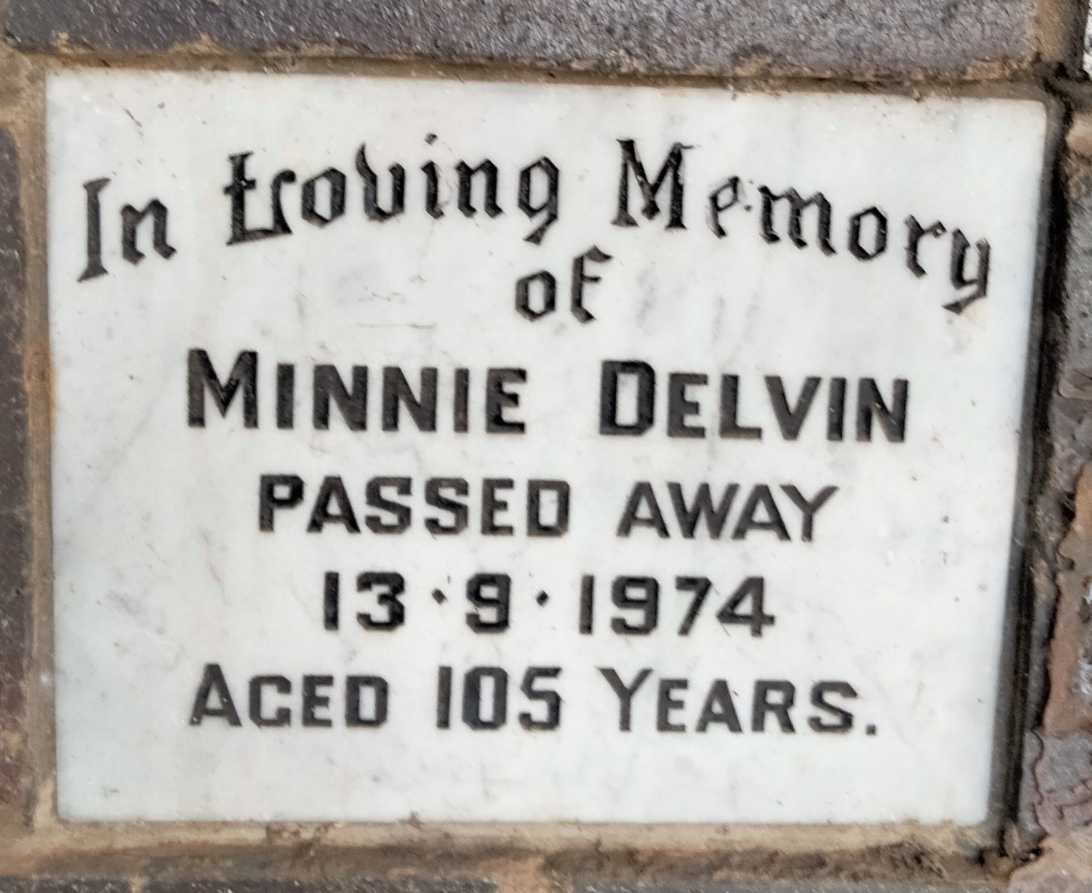 DELVIN Minnie -1974
