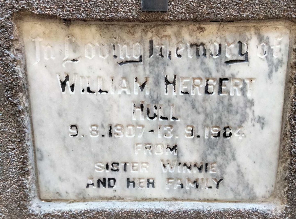 HULL William Herbert 1907-1984