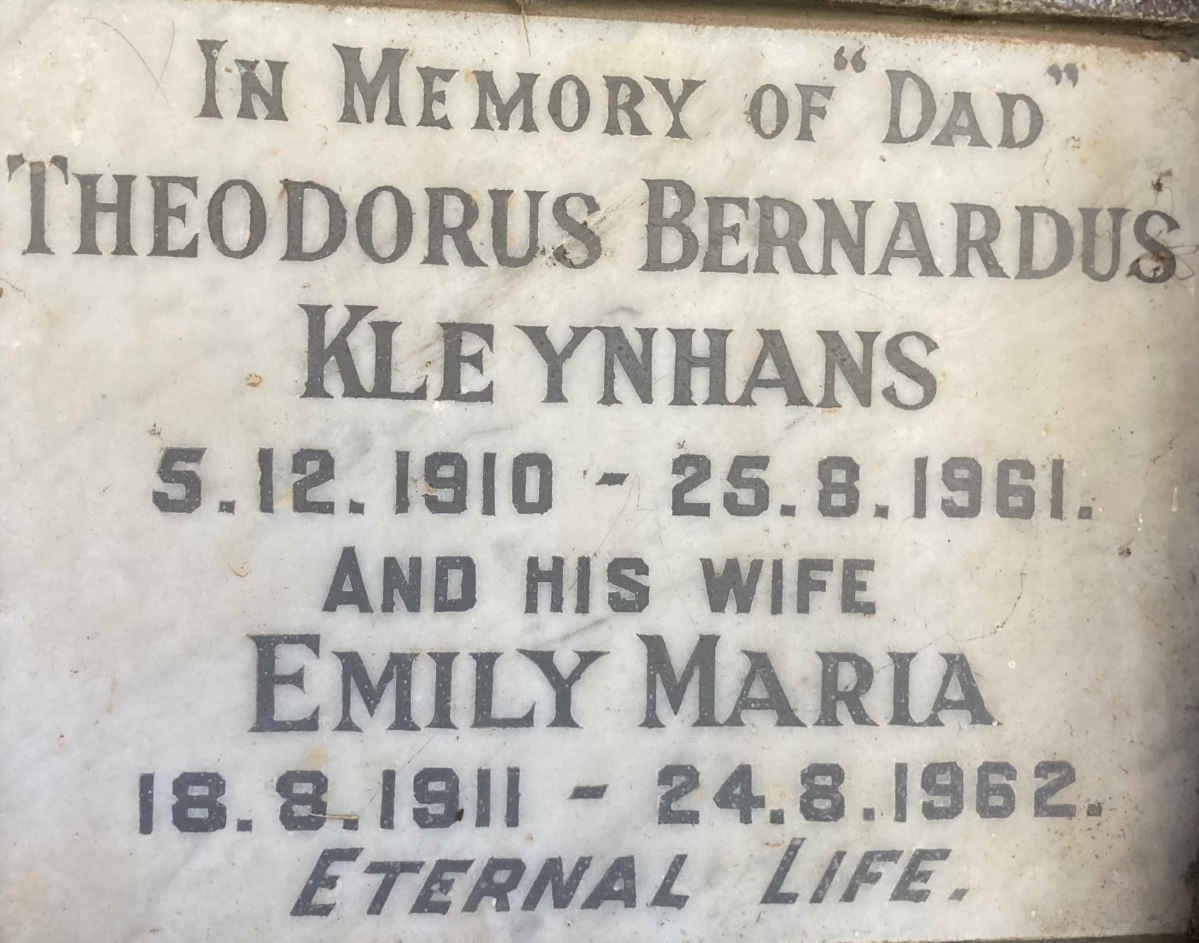 KLEYNHANS Theodorus Bernardus 1910-1961 & Emily Maria 1911-1962