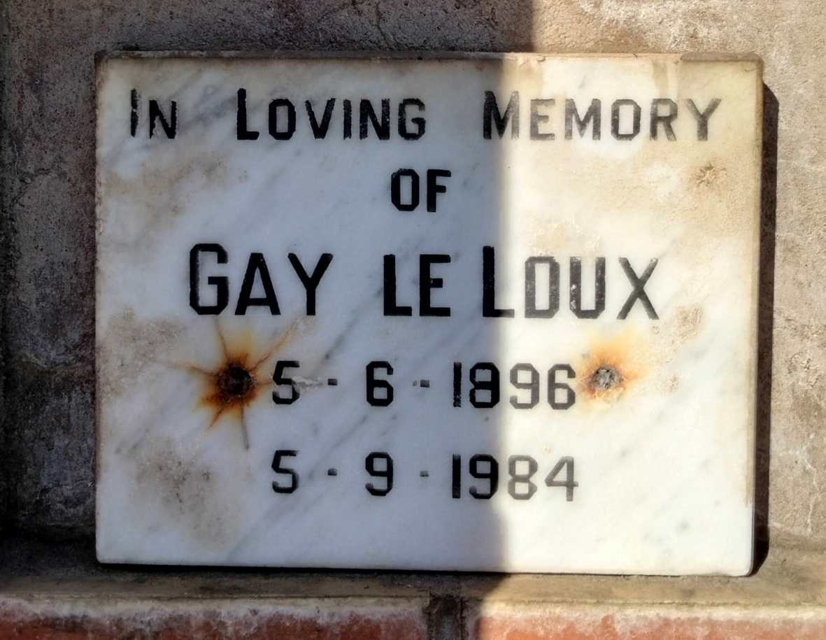 LOUX Gay, le 1896-1984