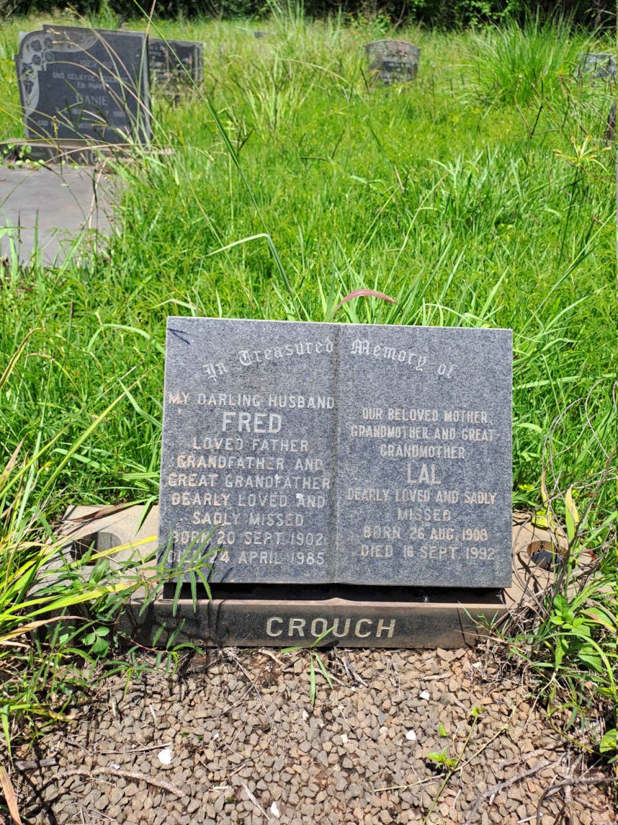 CROUCH Fred 1902-1985 & Lal 1908-1992