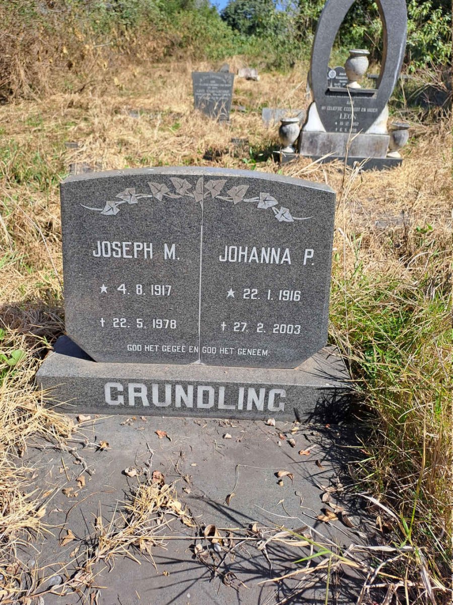 GRUNDLING Joseph M. 1917-1978 & Johanna P. 1916-2003