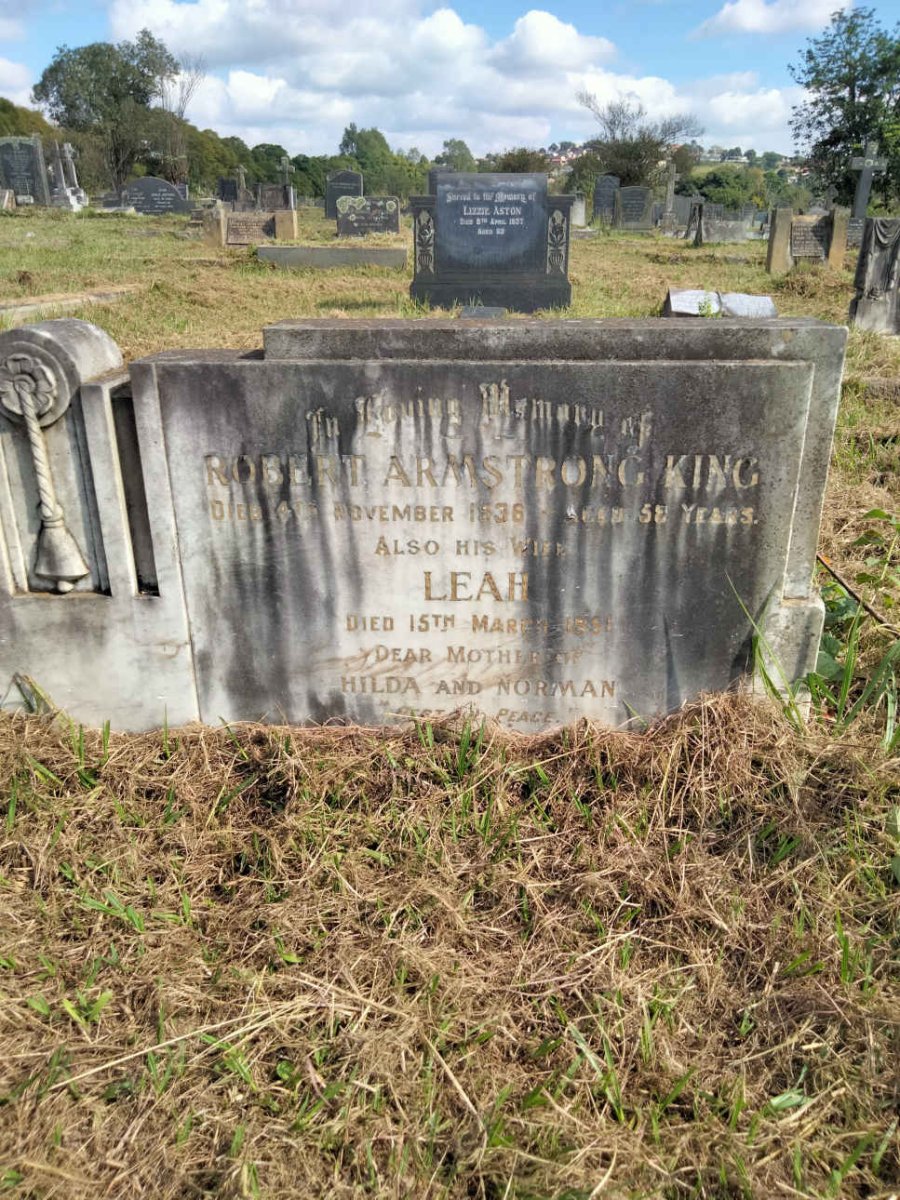 KING Robert Armstrong -1936 & Leah -1961