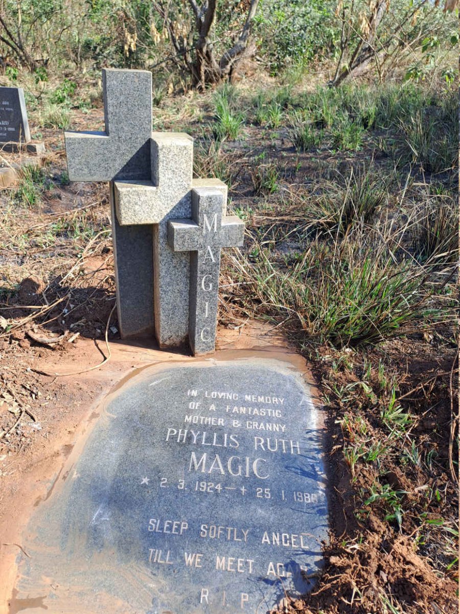 MAGIC Phyllis Ruth 1924-1986