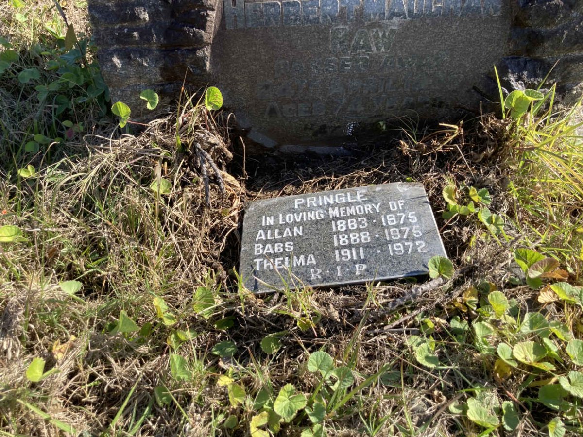 PRINGLE Allan 1883-1975 :: PRINGLE Babs 1888-1975 :: PRINGLE Thelma 1911-1972