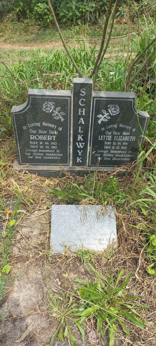 SCHALKWYK Robert 1923-1987 & Lettie Elizabeth 1921-2001 :: VAN SCHALKWYK Gera? Vic? -200?