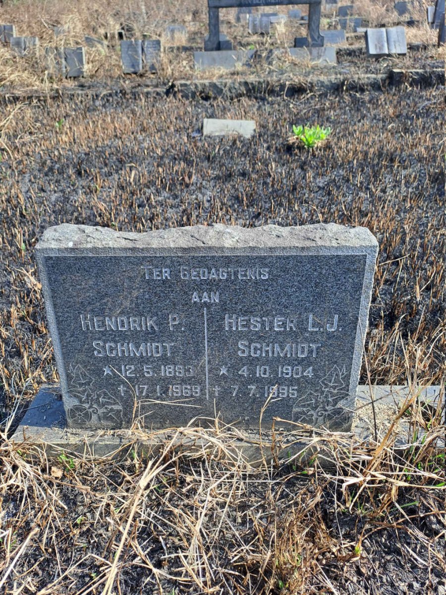 SCHMIDT Hendrik P. 1893-1969 & Hester L.J. 1904-1995
