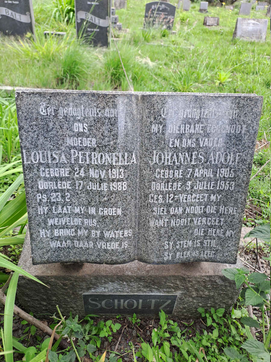 SCHOLTZ Johannes Adolf 1905-1953 & Louisa Petronella 1913-1988