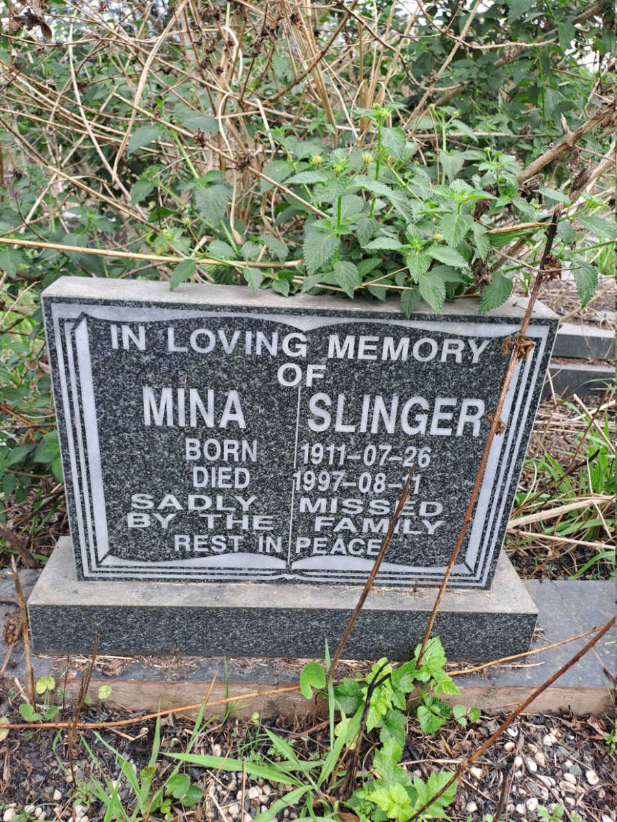 SLINGER Mina 1911-1997