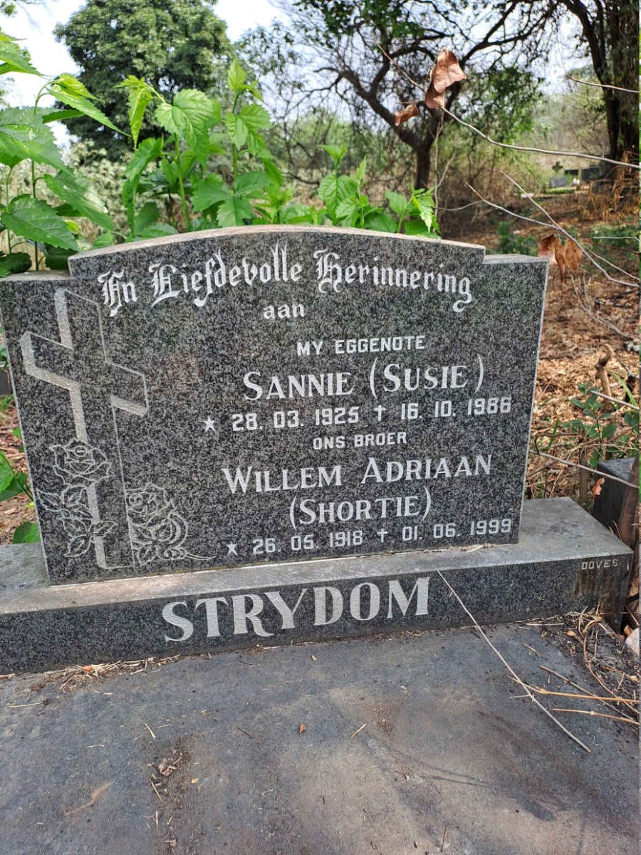 STRYDOM Willem Adriaan 1918-1999 :: STRYDOM Sannie 1925-1986