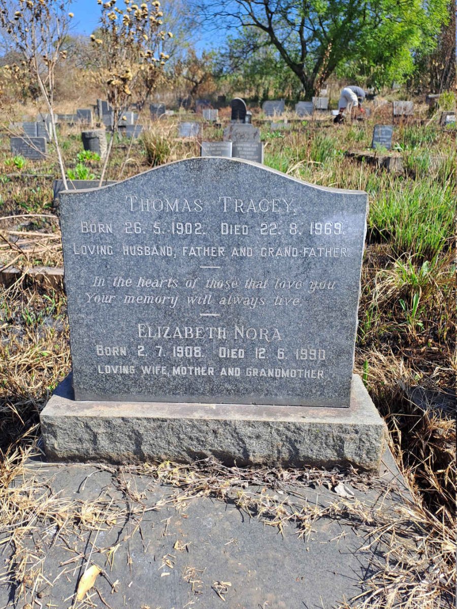 TRACEY Thomas 1902-1969 & Elizabeth Nora 1908-1990