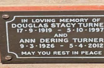 TURNER Douglas Stacy 1919-1997 & Ann Dering 1926-2012