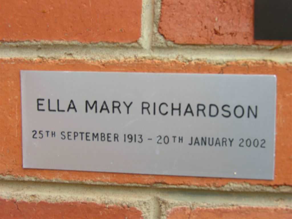 RICHARDSON Ella Mary 1913-2002