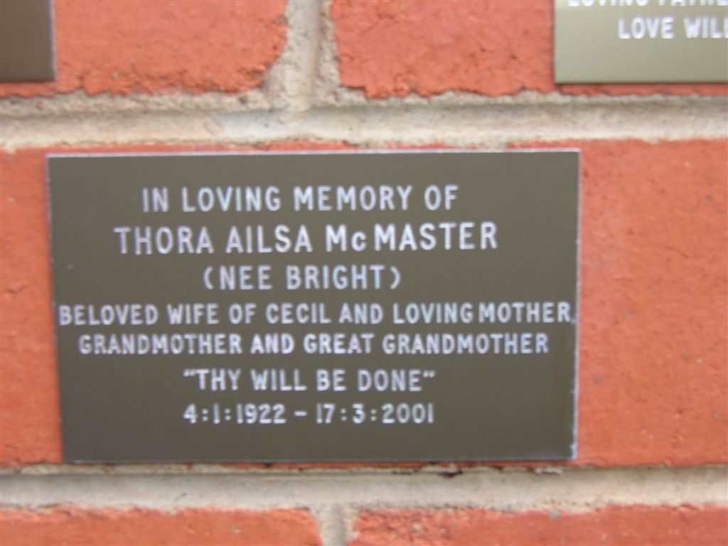 McMASTER Thora Ailsa née BRIGHT 1922-2001