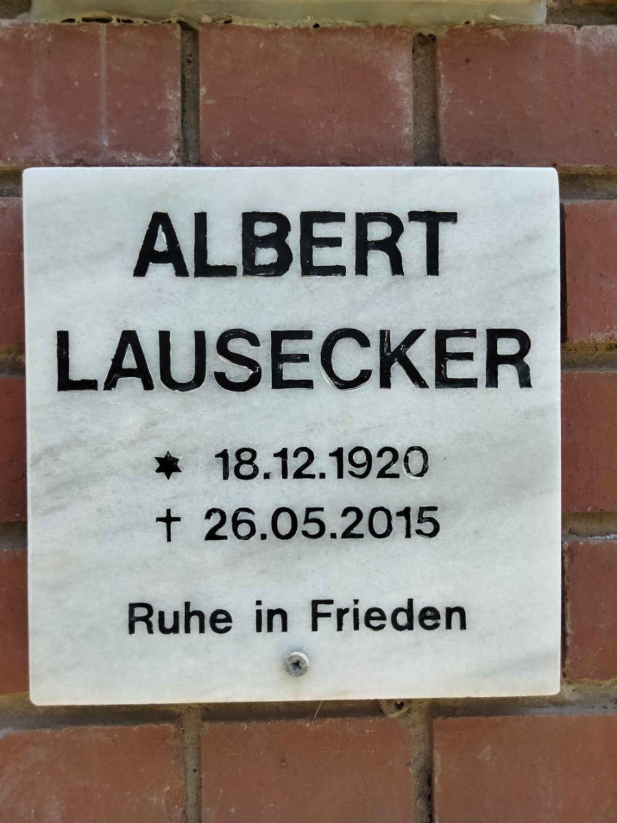 LAUSECKER Albert 1920-2015
