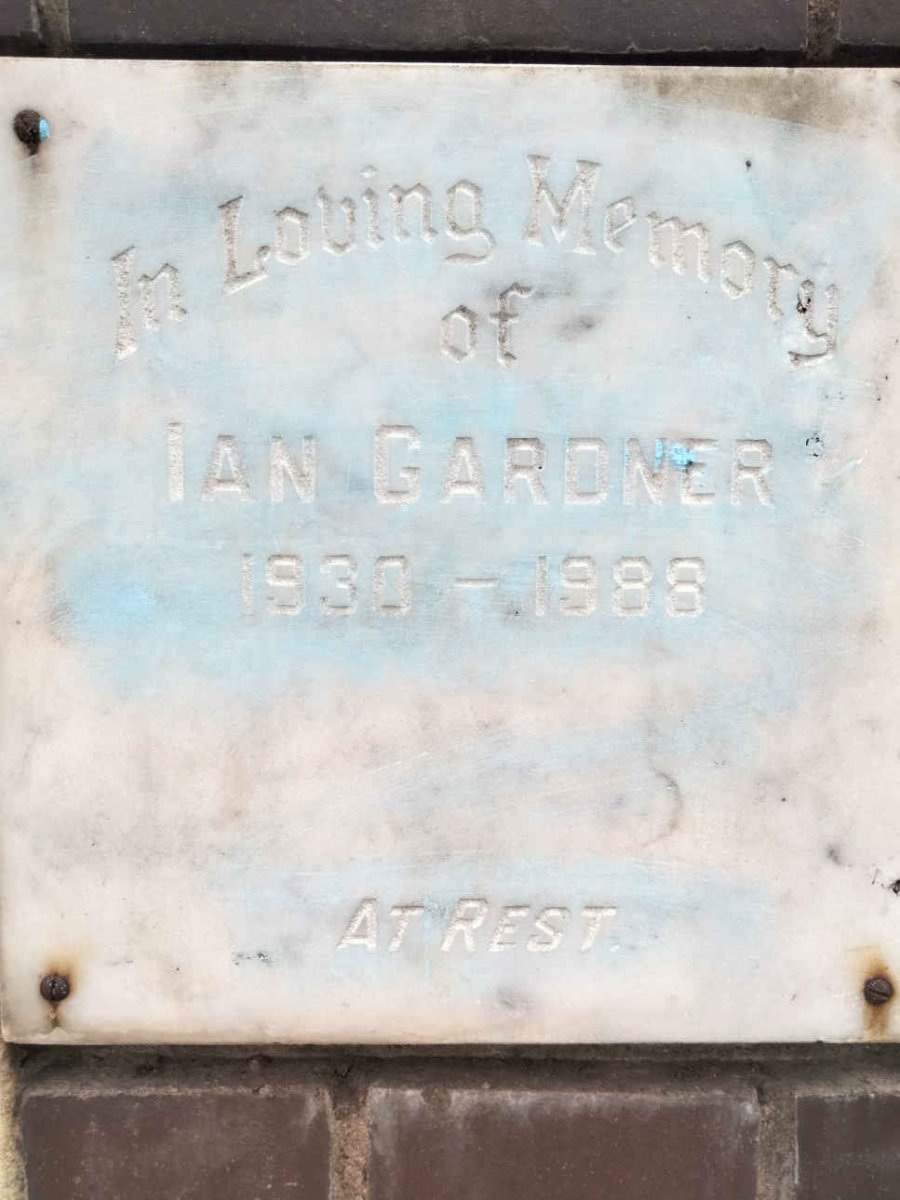 GARDNER Ian 1930-1988