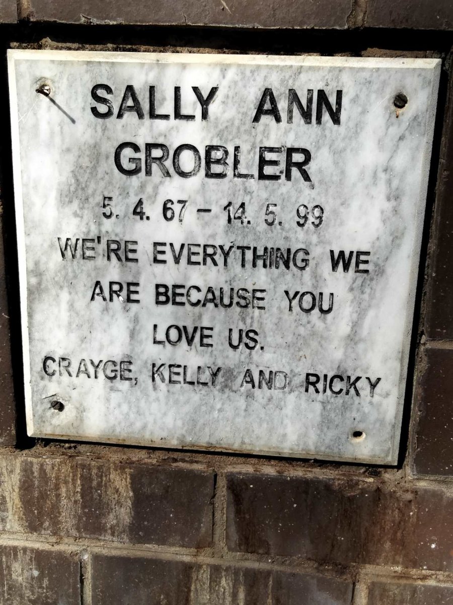 GROBLER Sally Ann 1967-1999