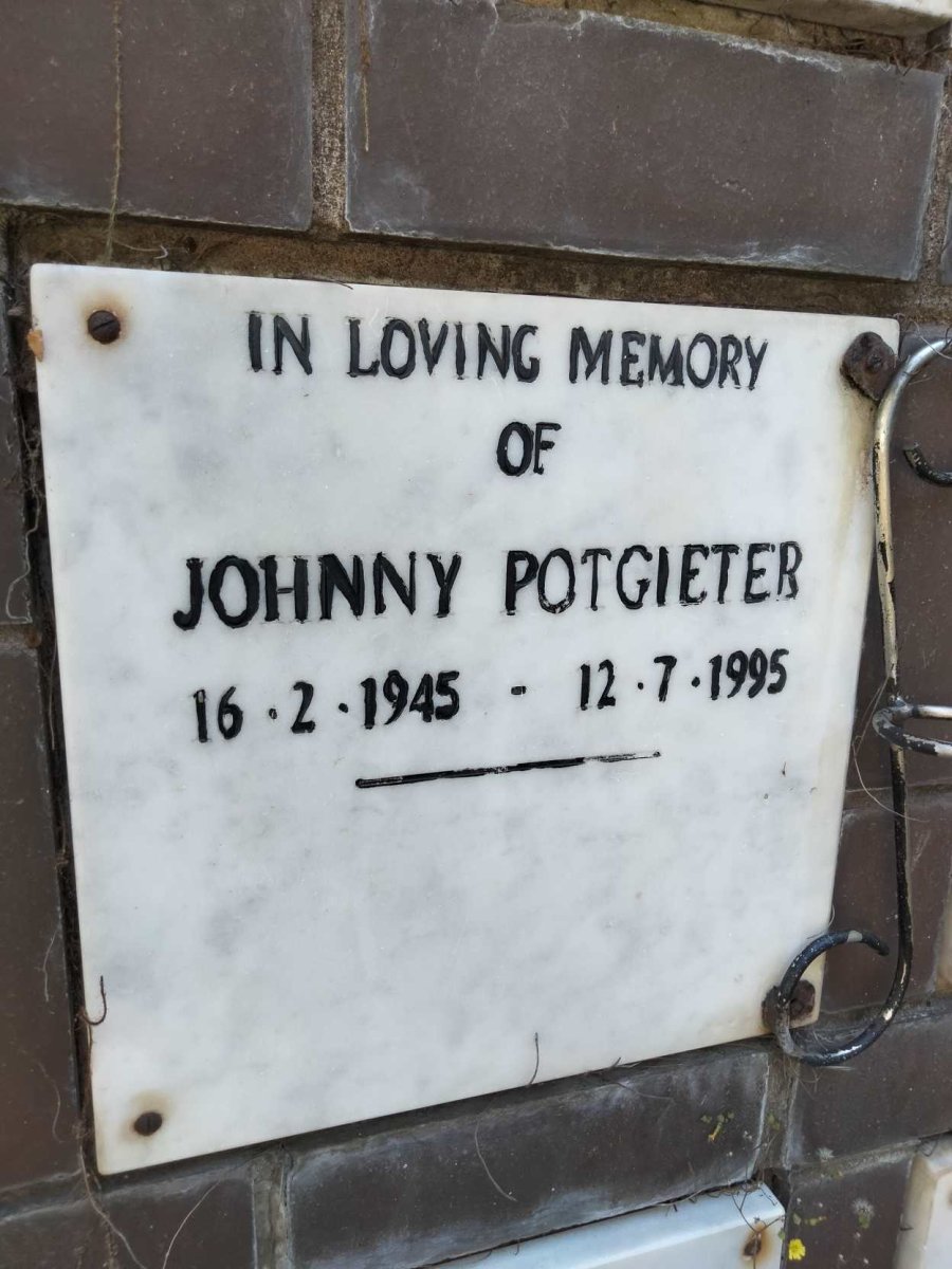POTGIETER Johnny 1945-1995