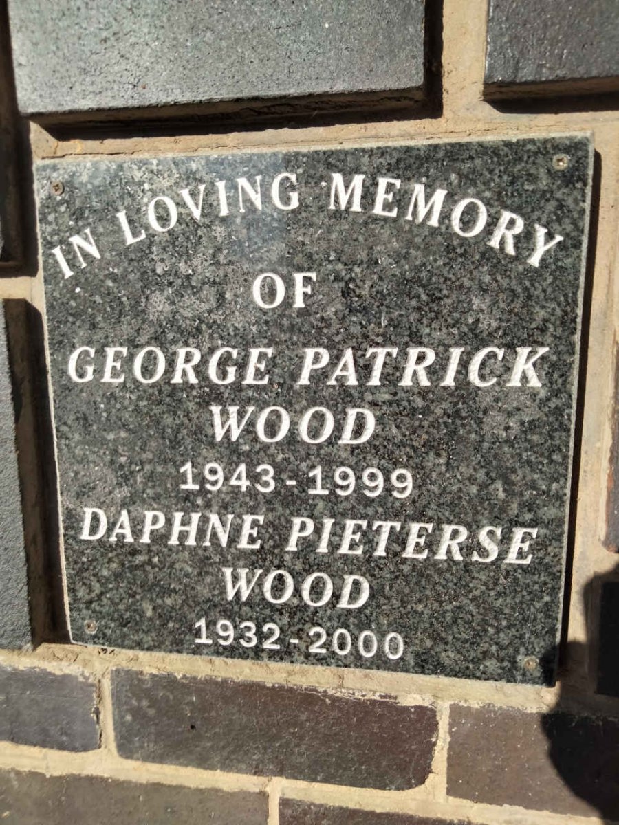 WOOD George Patrick 1943-1999 &amp; Daphne Pieterse 1932-2000