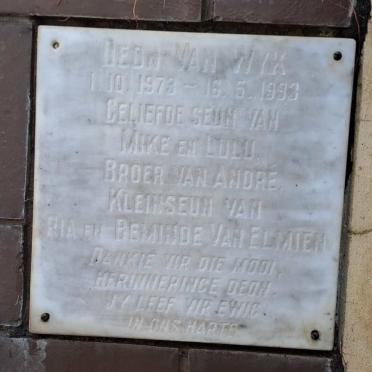 W - Surnames :: Vanne - W