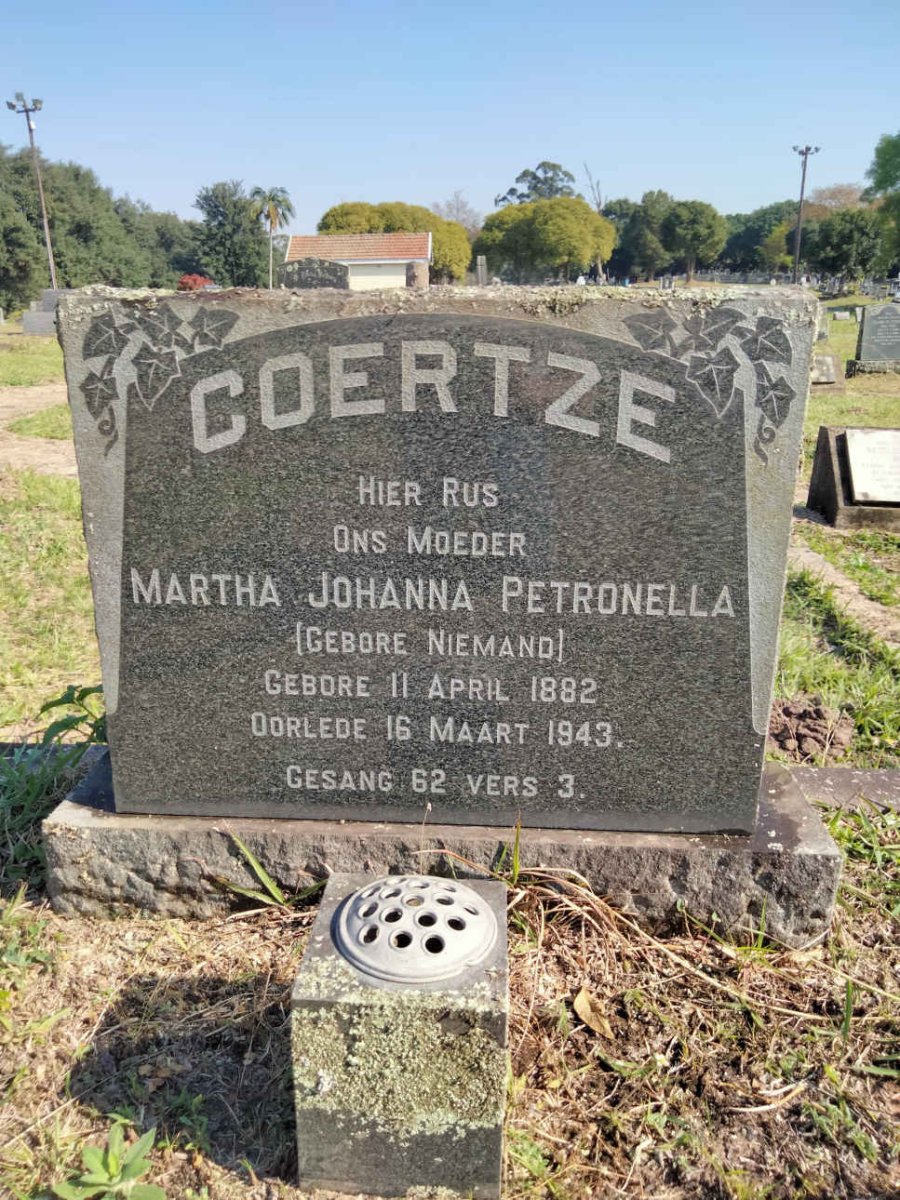 COERTZE Martha Johanna Petronella nee NIEMAND 1882-1943