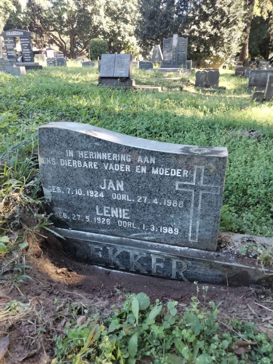 DEKKER Jan 1924-1988 &amp; Lenie 1926-1989