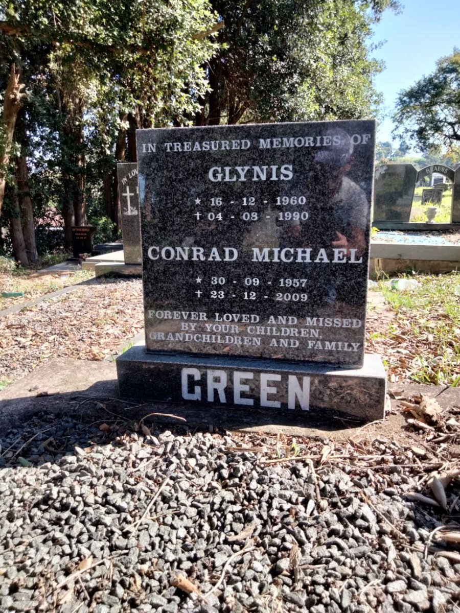 GREEN Conrad Michael 1957-2009 &amp; Glynis 1960-1990