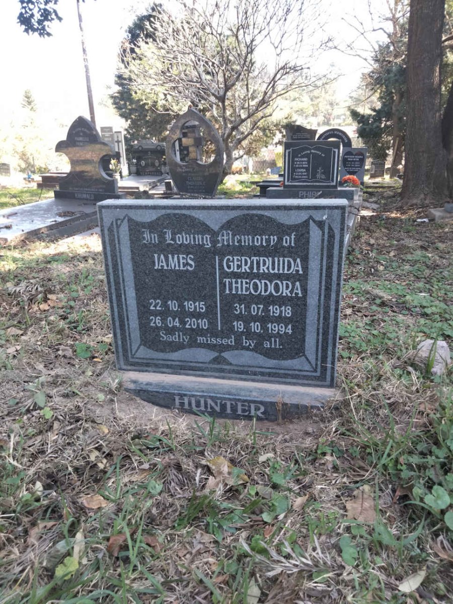 HUNTER James 1915-2010 &amp; Gertruida Theodora 1918-1994