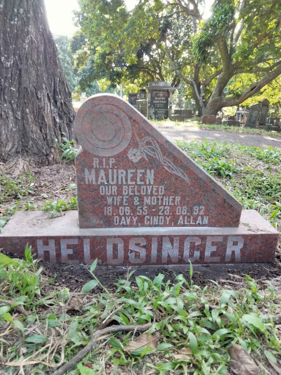 HELDSINGER Maureen 1955-1992