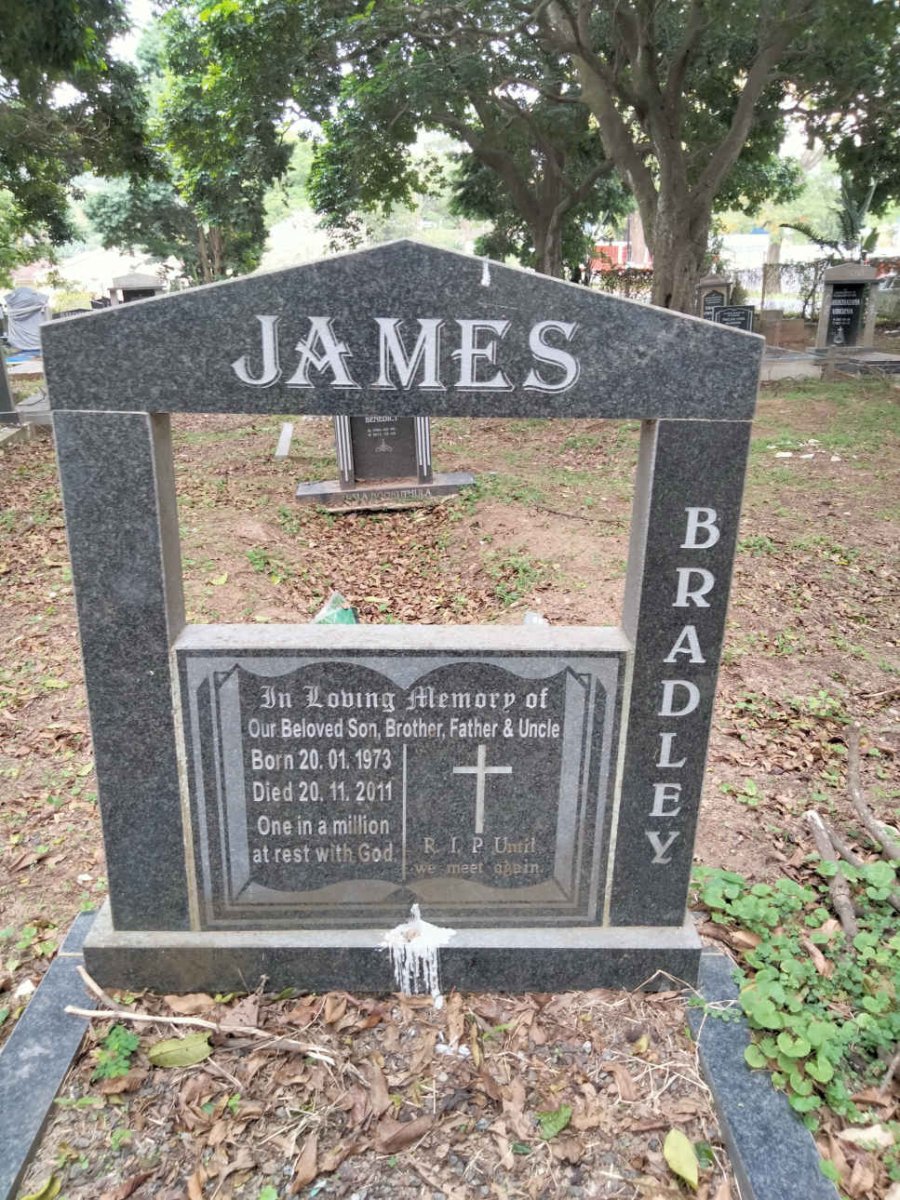 JAMES Bradley 1973-2011