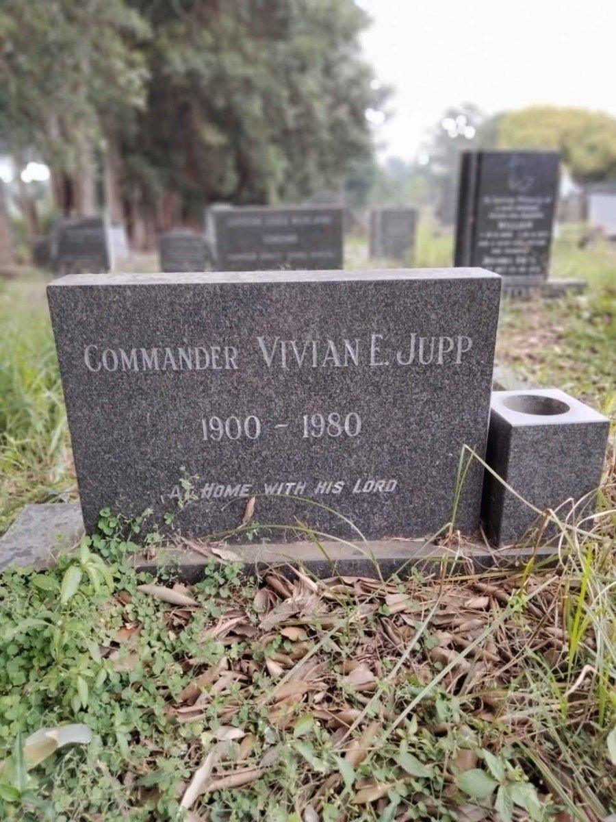 JUPP Vivian E. 1900-1980