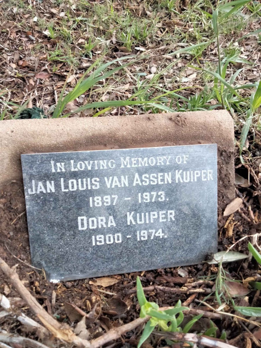 KUIPER Jan Louis van Assen 1897-1973 &amp; Dora 1900-1974