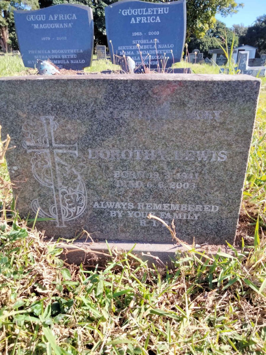 LEWIS Dorothy 1911-2003
