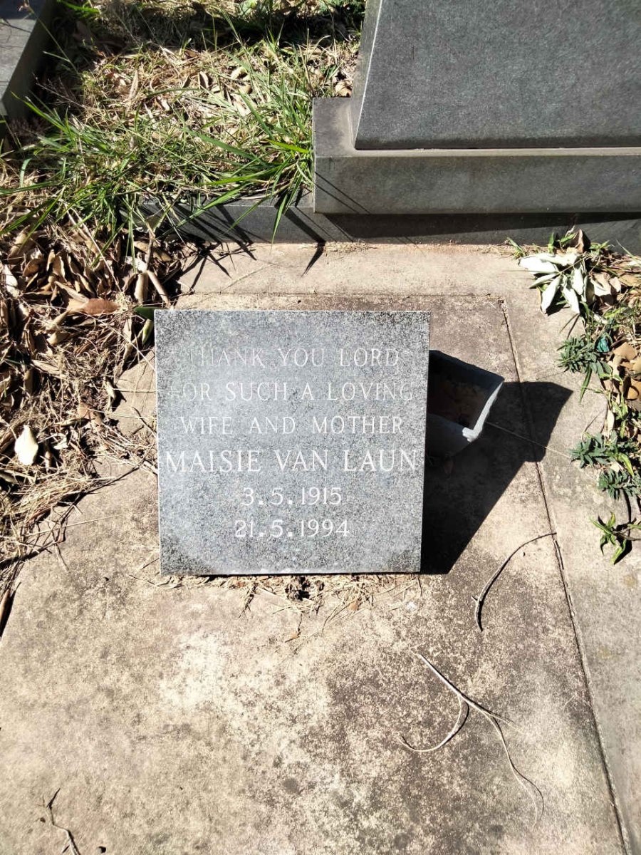 LAUN Maisie, van 1915-1994