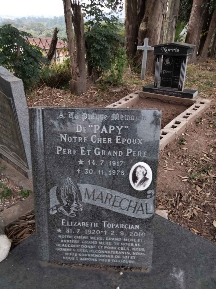MARECHAL Papy 1917-1978 &amp; Elizabeth Toparcian 1920-2010