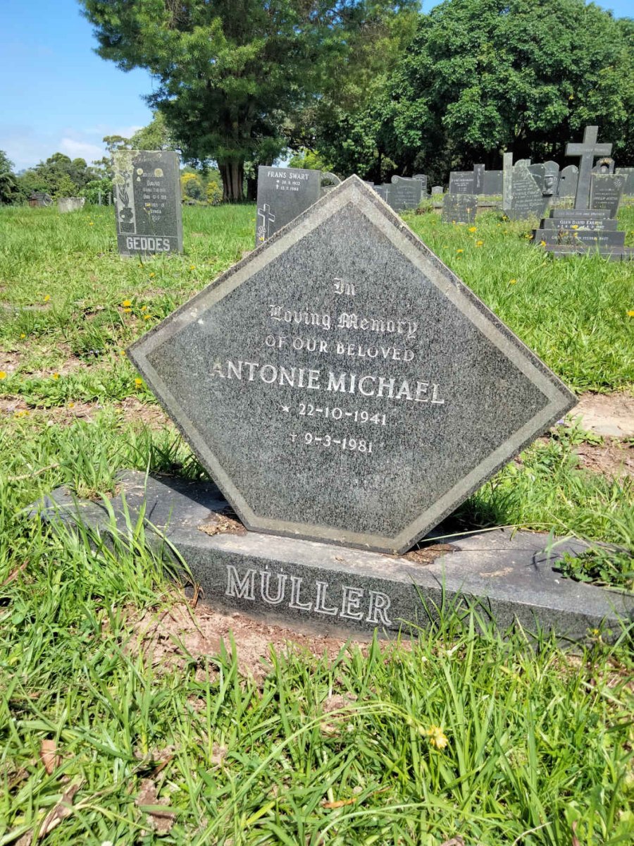 MULLER Antonie Michael 1941-1981