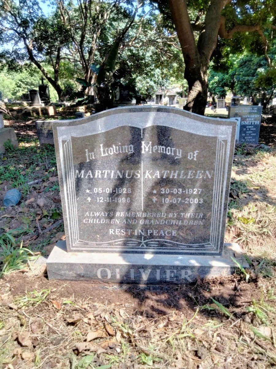 OLIVIER Martinus 1928-1996 &amp; Kathleen 1927-2003